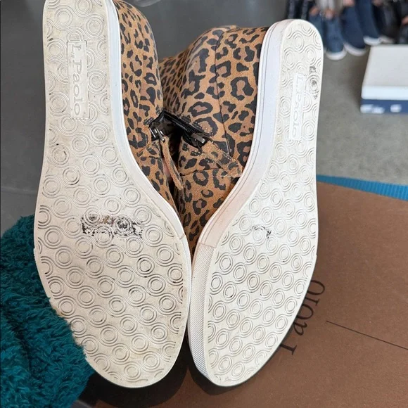 Paolo Leopard Print Wedge Sneaker Boot - Tan and Black size 8 1/2 - Picture 6 of 6